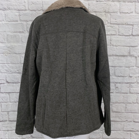 NWT Sherpa Soft & Fuzzy Gray Jacket - Picture 6 of 8